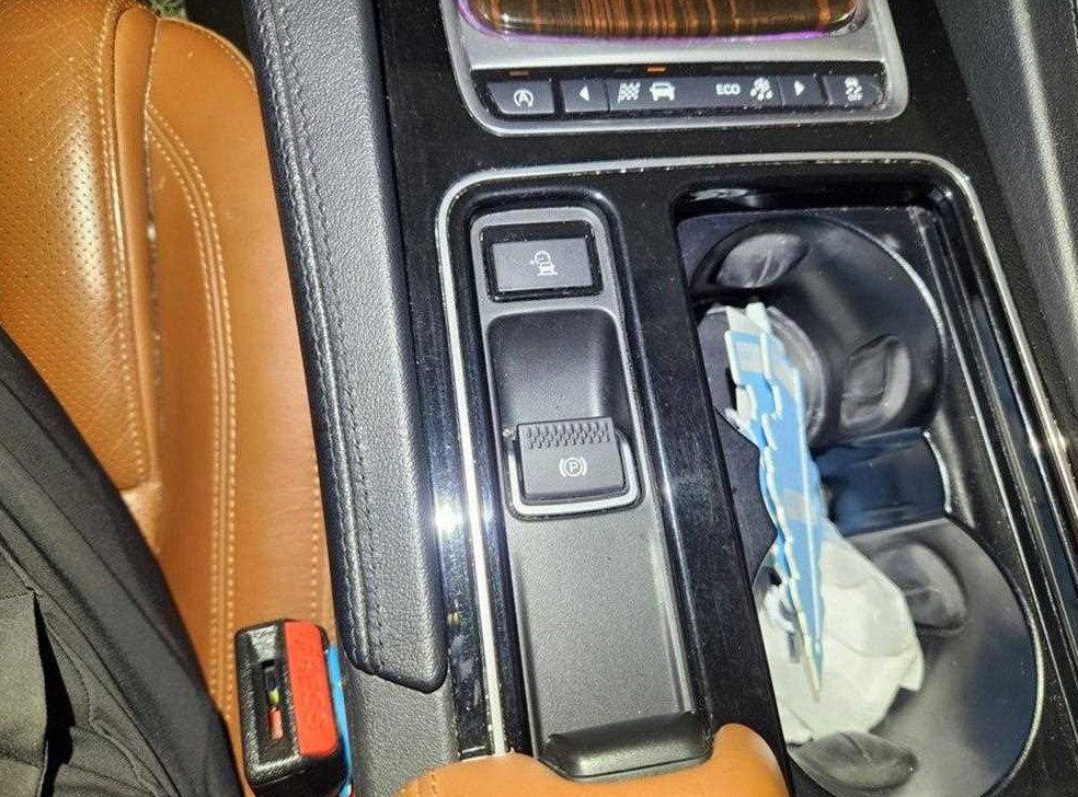 재규어 F-PACE 20d 포트폴리오 사진 15