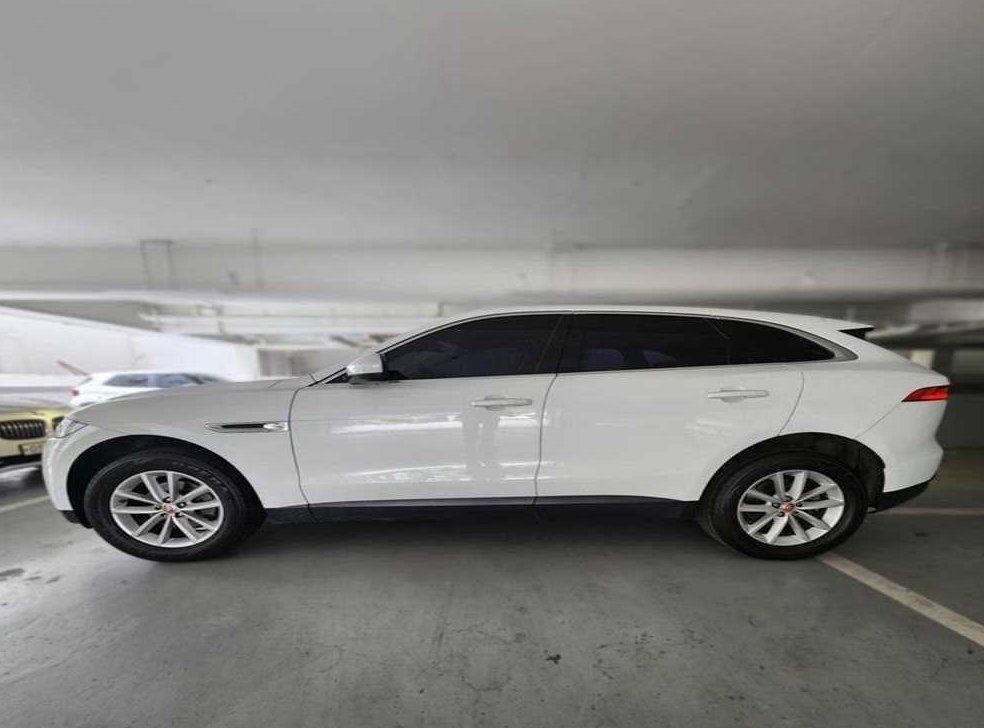 재규어 F-PACE 20d 포트폴리오 사진 3