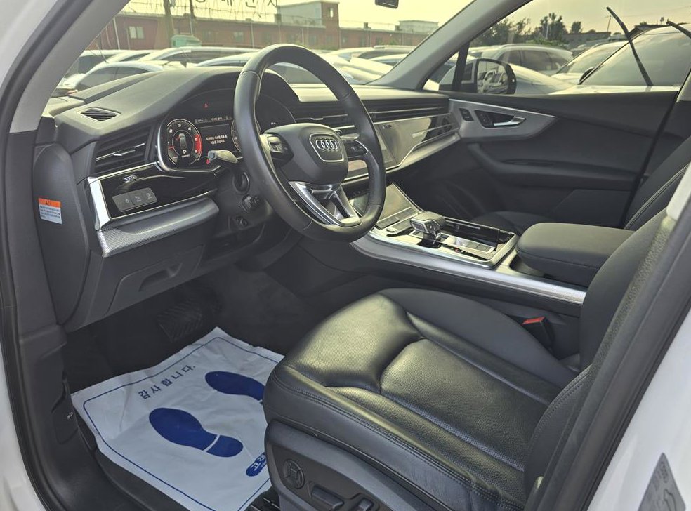 아우디 Q7 45 TDI 콰트로 사진 9