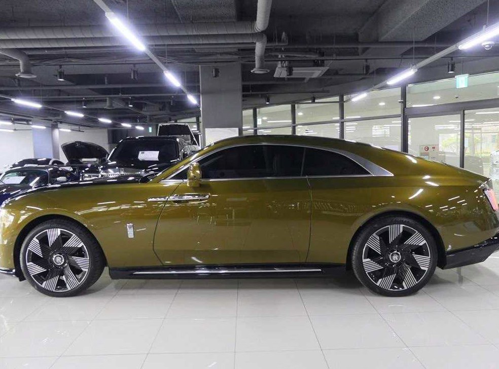 롤스로이스 스펙터 EV 쿠페 사진 3
