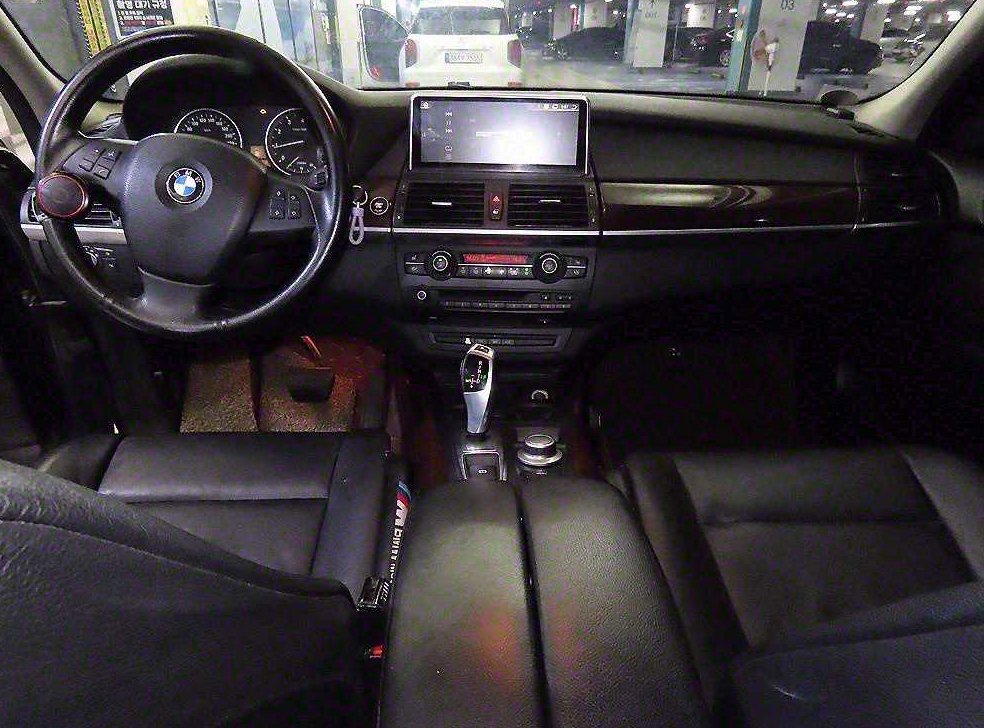 BMW X5 xDrive 3.0si 사진 10