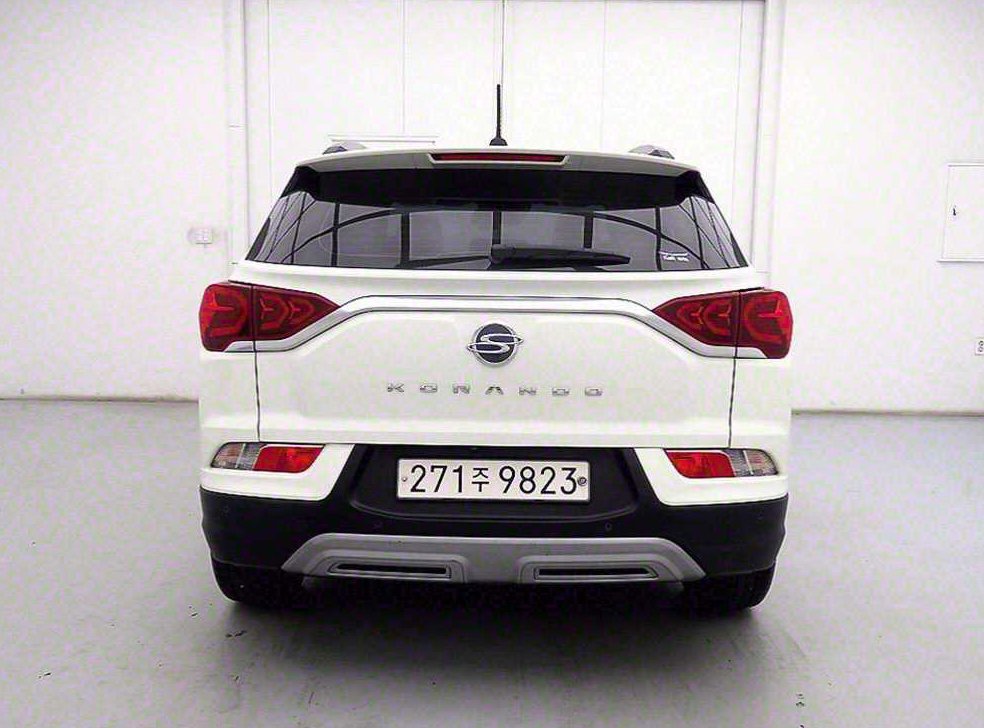 KG모빌리티(쌍용)  코란도 2WD 가솔린 1.5 C5 플러스 사진 3