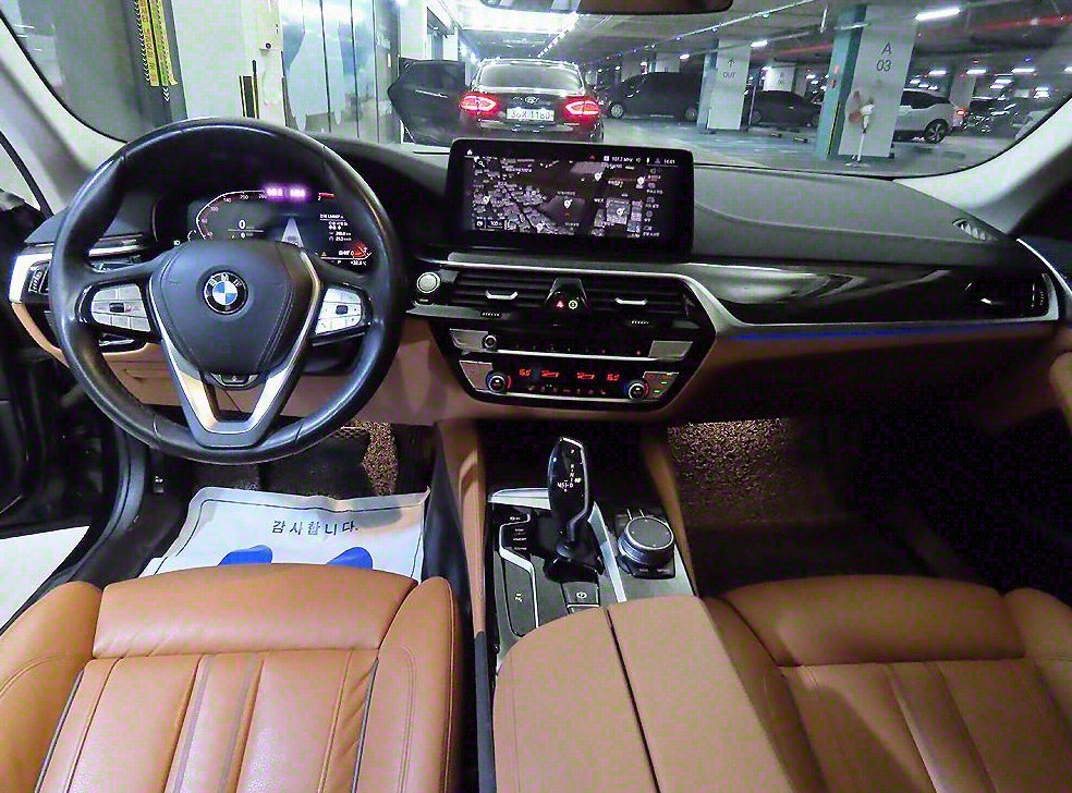 BMW 5시리즈 520i 럭셔리 사진 10