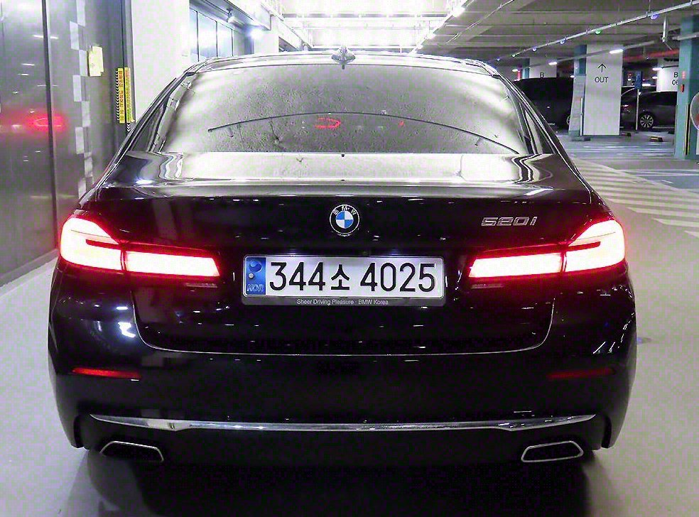 BMW 5시리즈 520i 럭셔리 사진 5