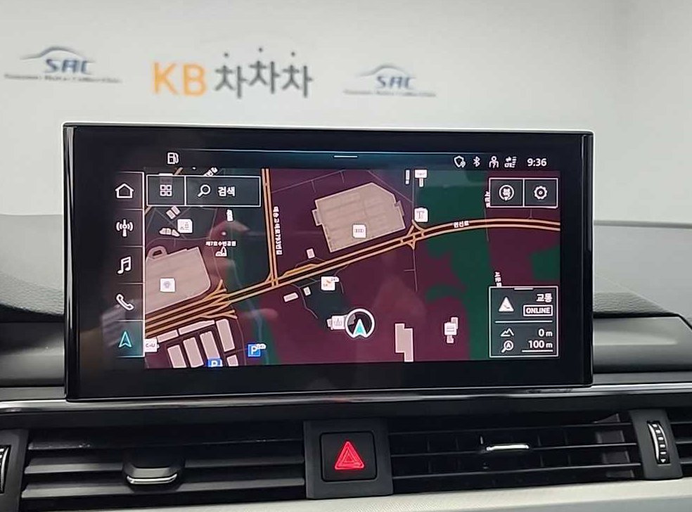 아우디 A4 40 TFSI 사진 15