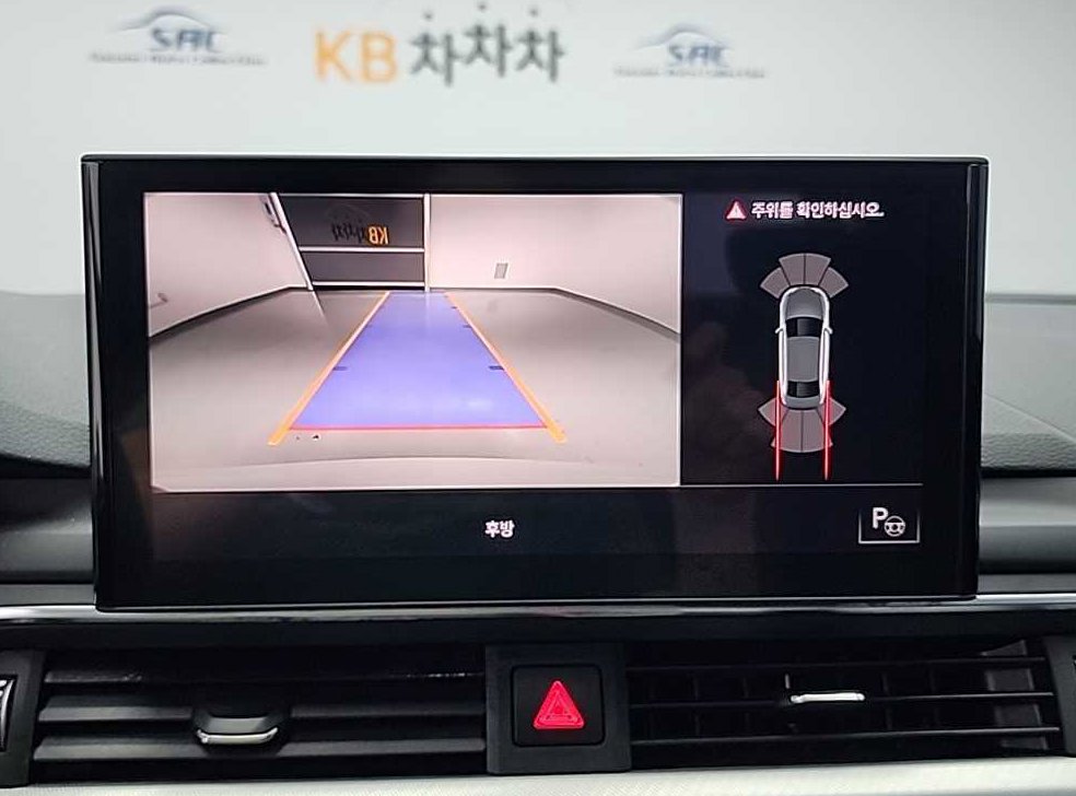 아우디 A4 40 TFSI 사진 16