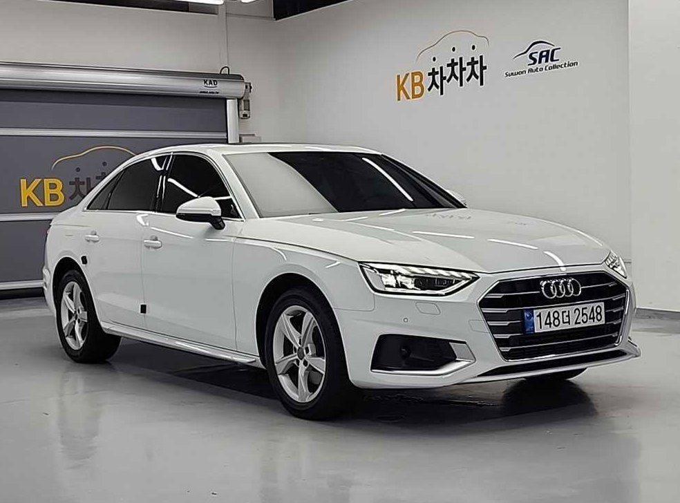 아우디 A4 40 TFSI 사진 4