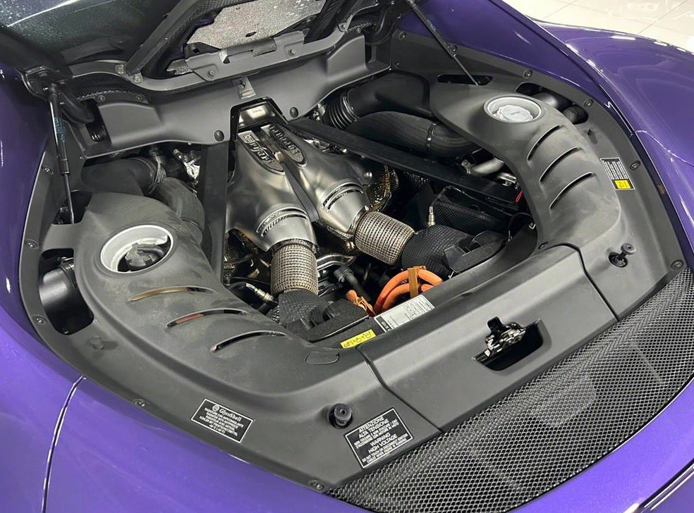 페라리 296 3.0 V6 PHEV 사진 15