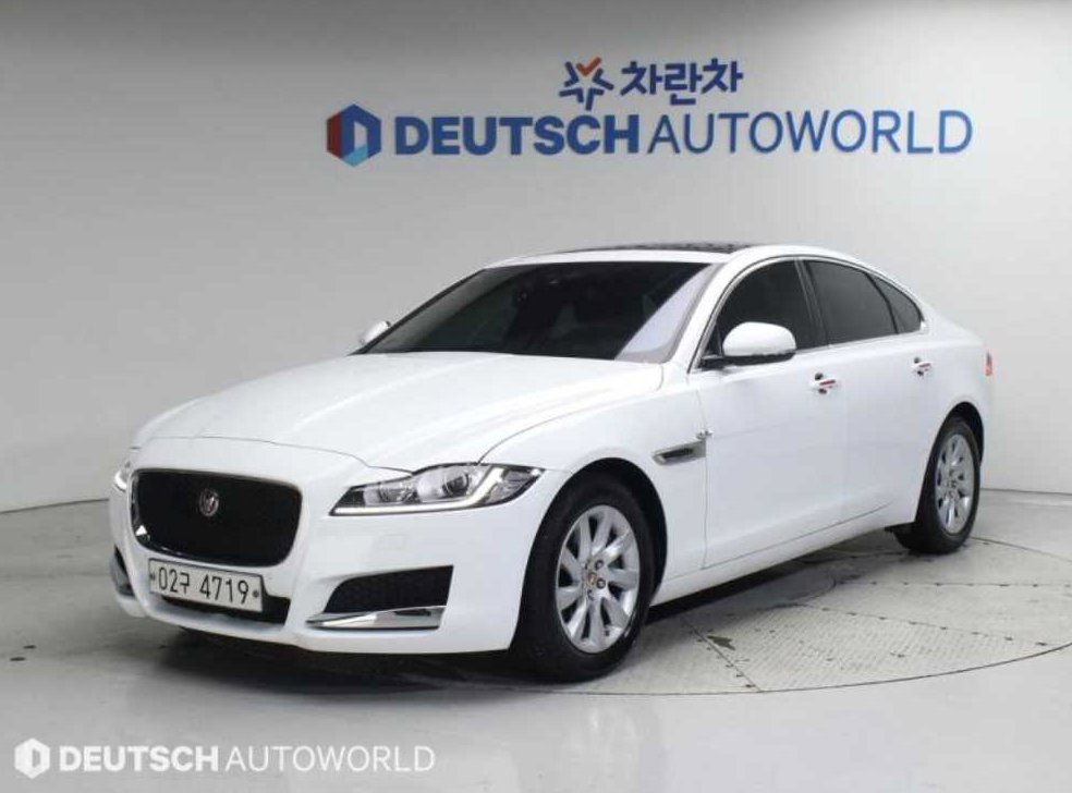 재규어 XF 2.5T 프레스티지