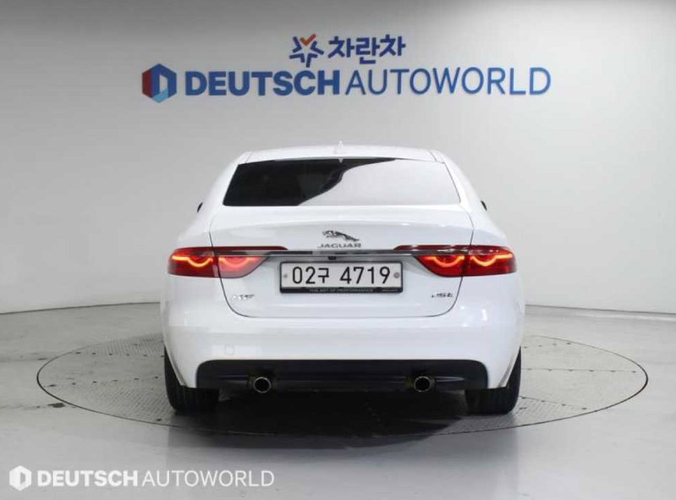 재규어 XF 2.5T 프레스티지 사진 4