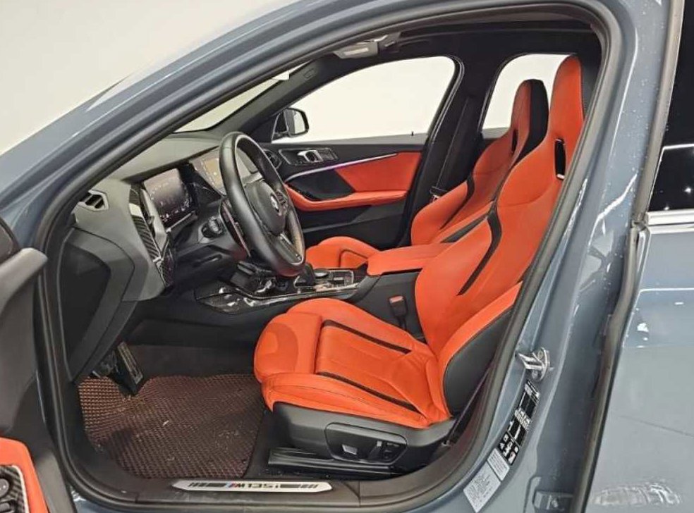 BMW 1시리즈 M135i xDrive 사진 17