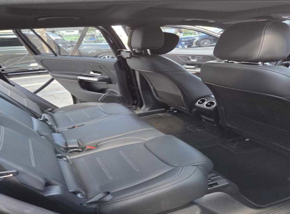 벤츠 EQB EQB 300 4MATIC AMG 라인 사진 17