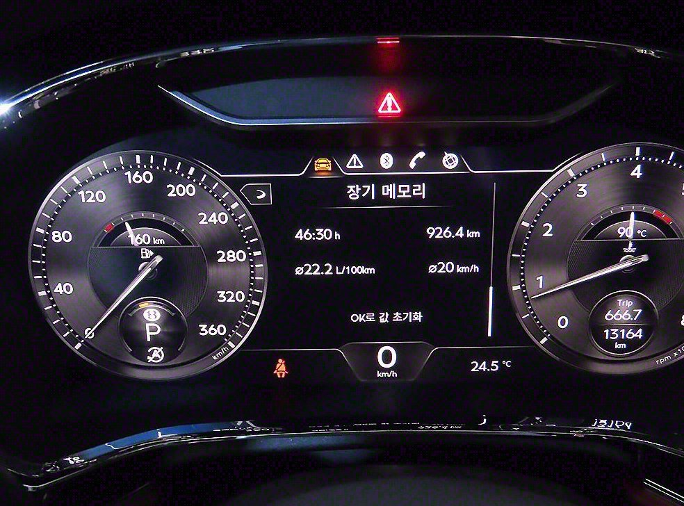 벤틀리 컨티넨탈 4.0 V8 GT S 사진 9