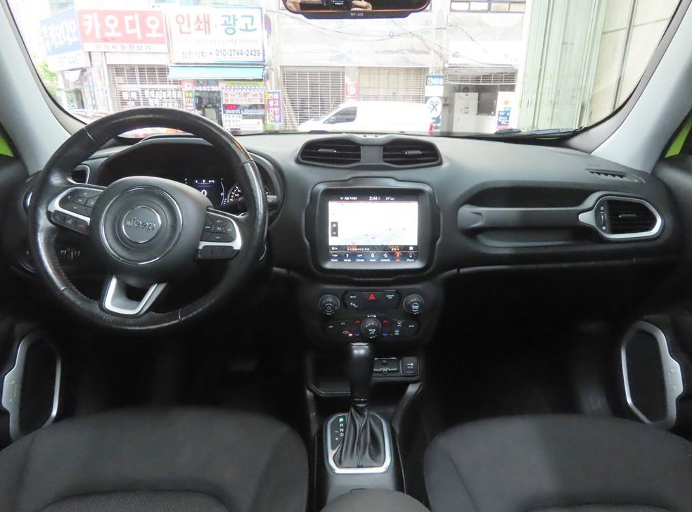 지프 레니게이드 2.4 론지튜드 사진 7