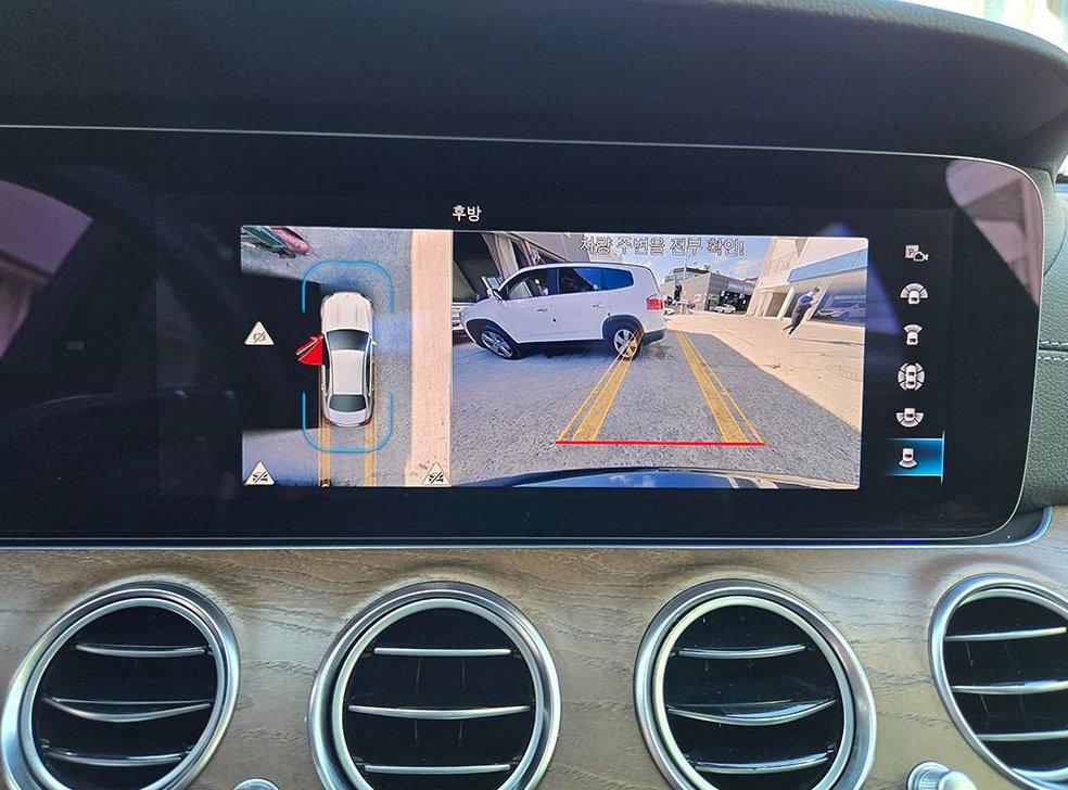 벤츠 E 클래스 E220d 4MATIC 익스클루시브 사진 17