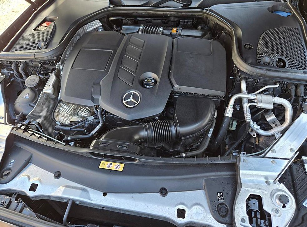 벤츠 E 클래스 E220d 4MATIC 익스클루시브 사진 19