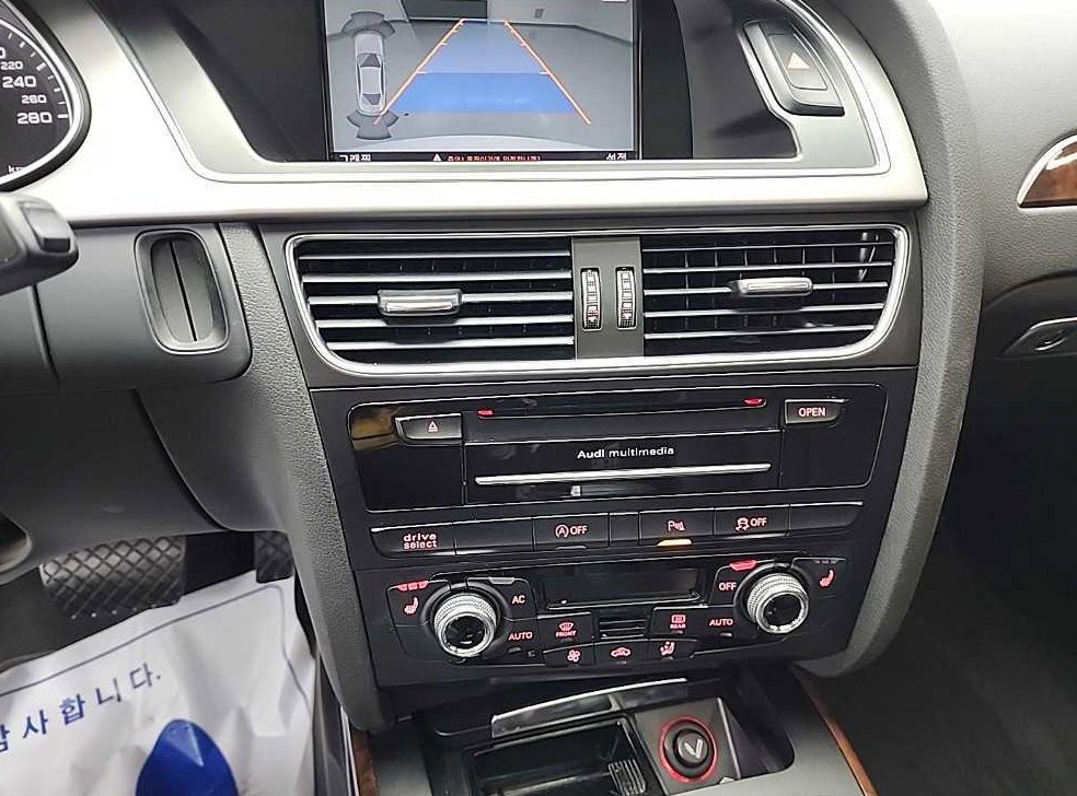 아우디 A4 2.0 TDI 콰트로 사진 10
