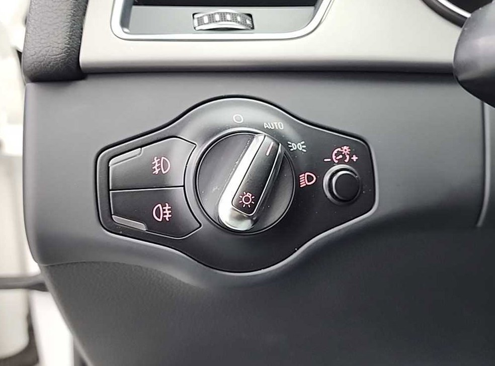 아우디 A4 2.0 TDI 콰트로 사진 19