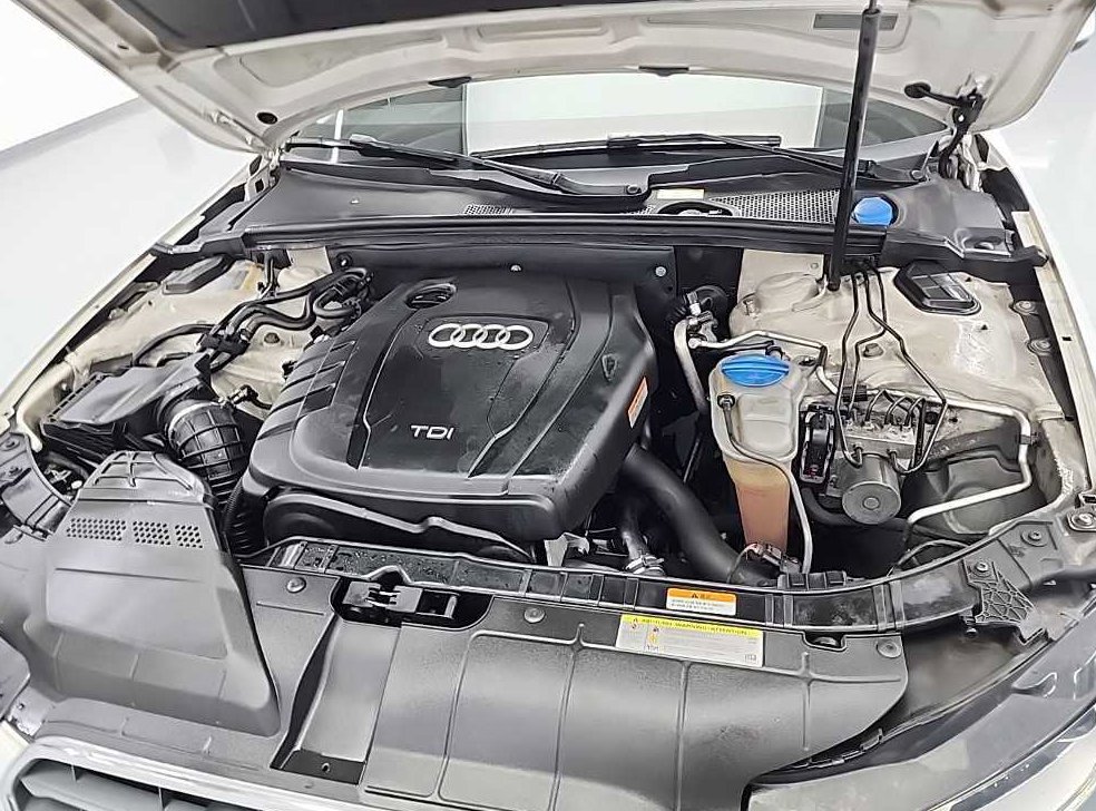 아우디 A4 2.0 TDI 콰트로 사진 5