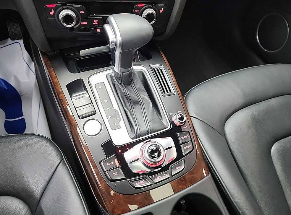 아우디 A4 2.0 TDI 콰트로 사진 8