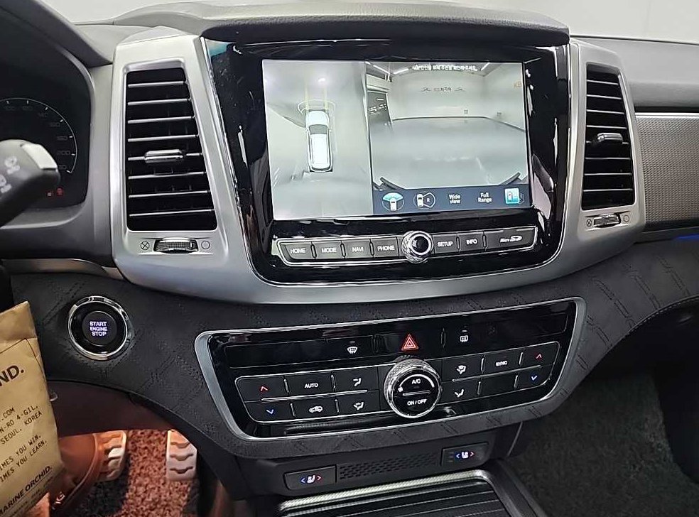 KG모빌리티(쌍용)  렉스턴 디젤 2.2 4WD 더 블랙 사진 10