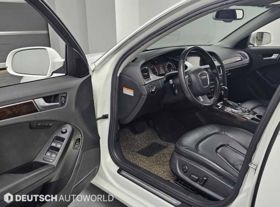 아우디 A4 2.0 TFSI 콰트로 사진 11