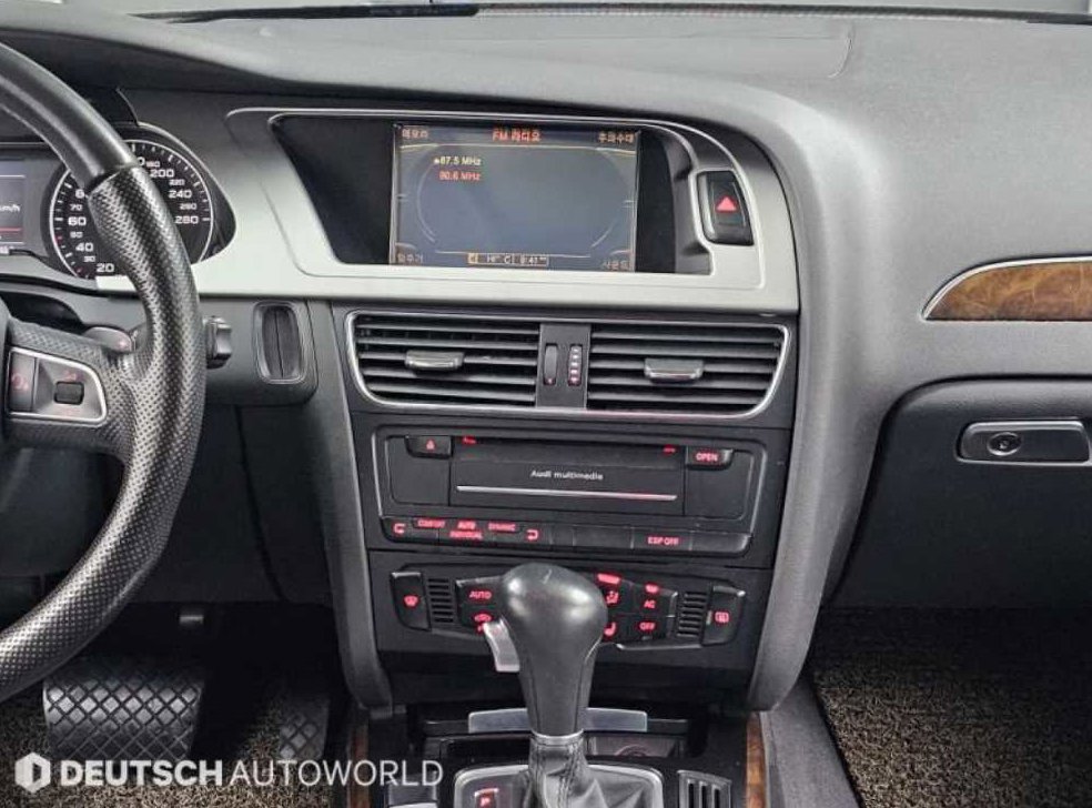 아우디 A4 2.0 TFSI 콰트로 사진 14