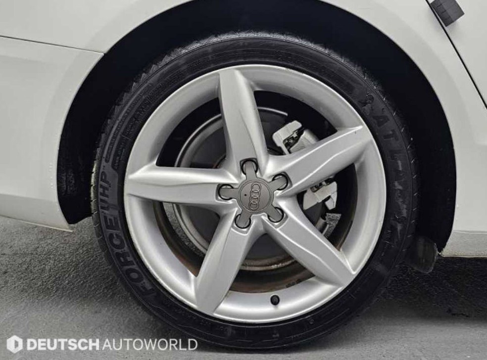 아우디 A4 2.0 TFSI 콰트로 사진 5