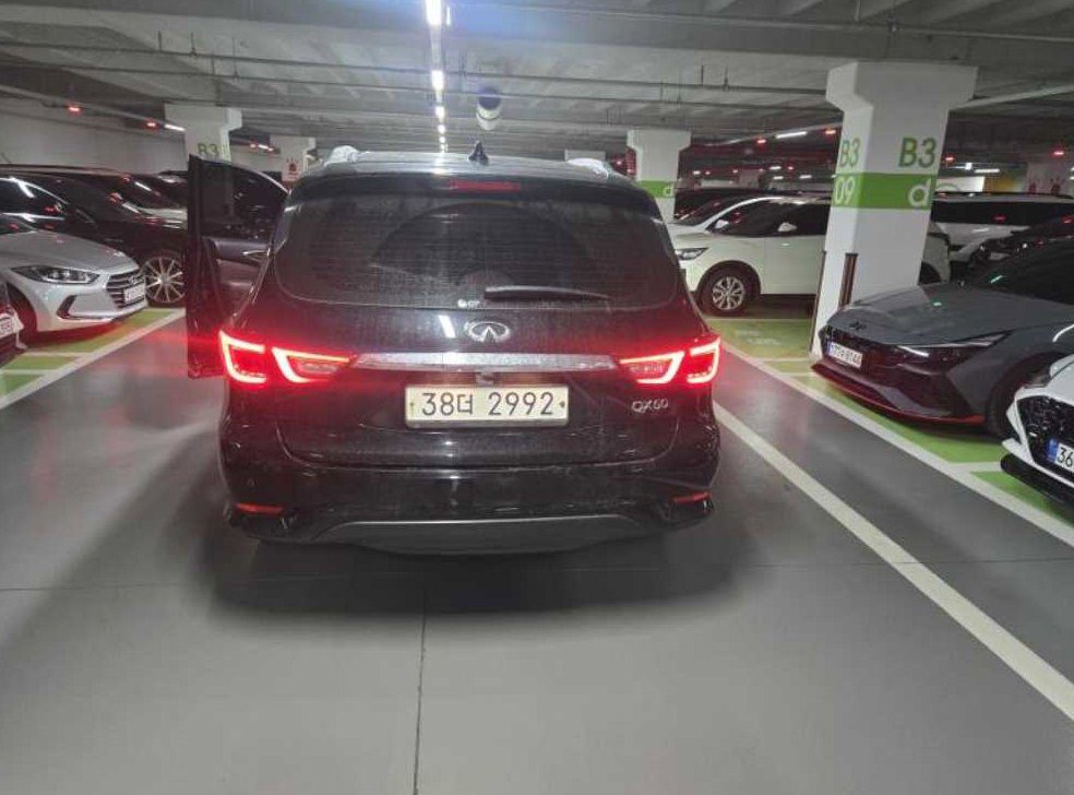 인피니티 QX 3.5 AWD 사진 2