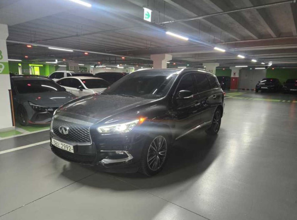 인피니티 QX 3.5 AWD 사진 3