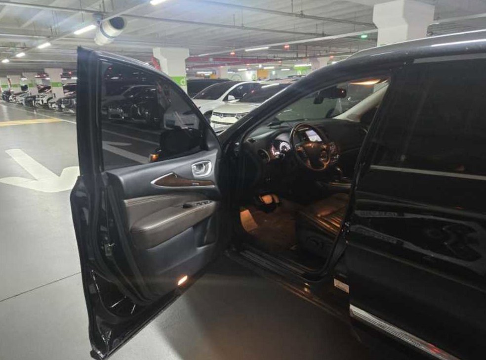 인피니티 QX 3.5 AWD 사진 5