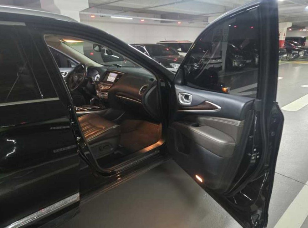 인피니티 QX 3.5 AWD 사진 9