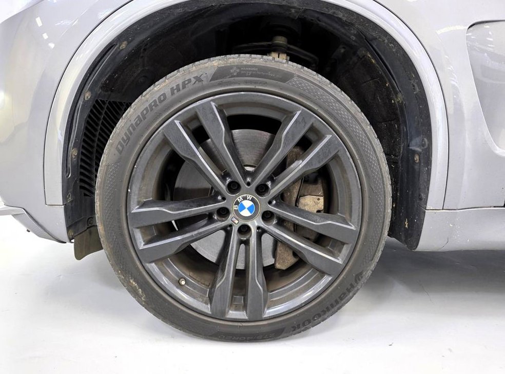 BMW X5 xDrive M50d 사진 20
