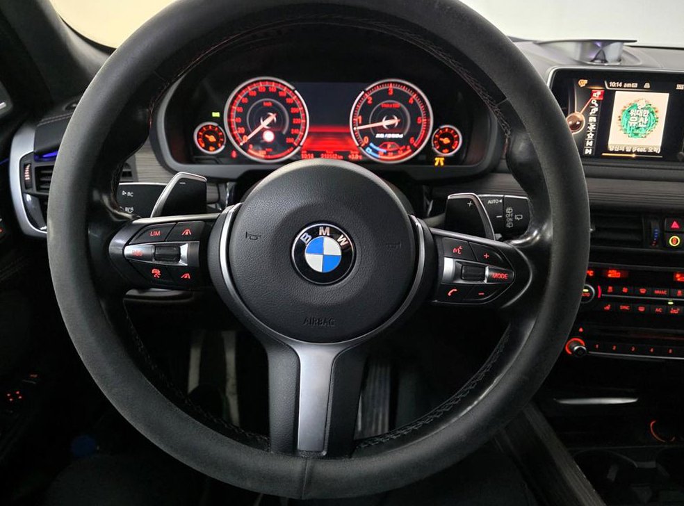 BMW X5 xDrive M50d 사진 7