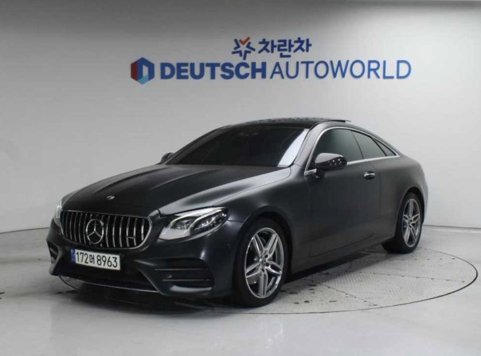 벤츠 E 클래스 E220d 쿠페