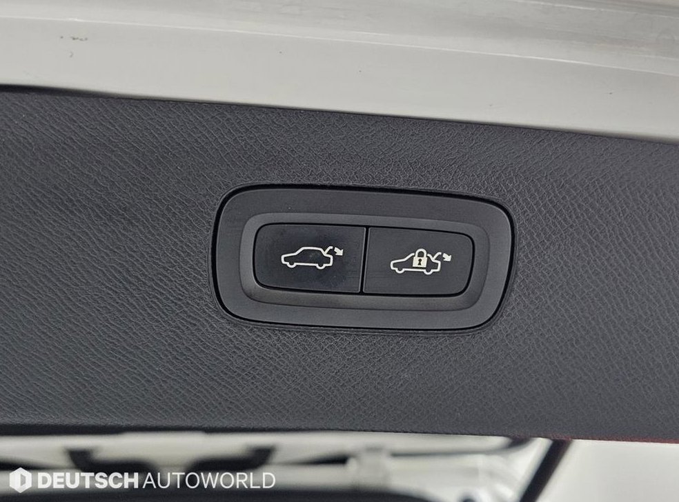 볼보 XC90 2.0 T8 AWD 사진 20