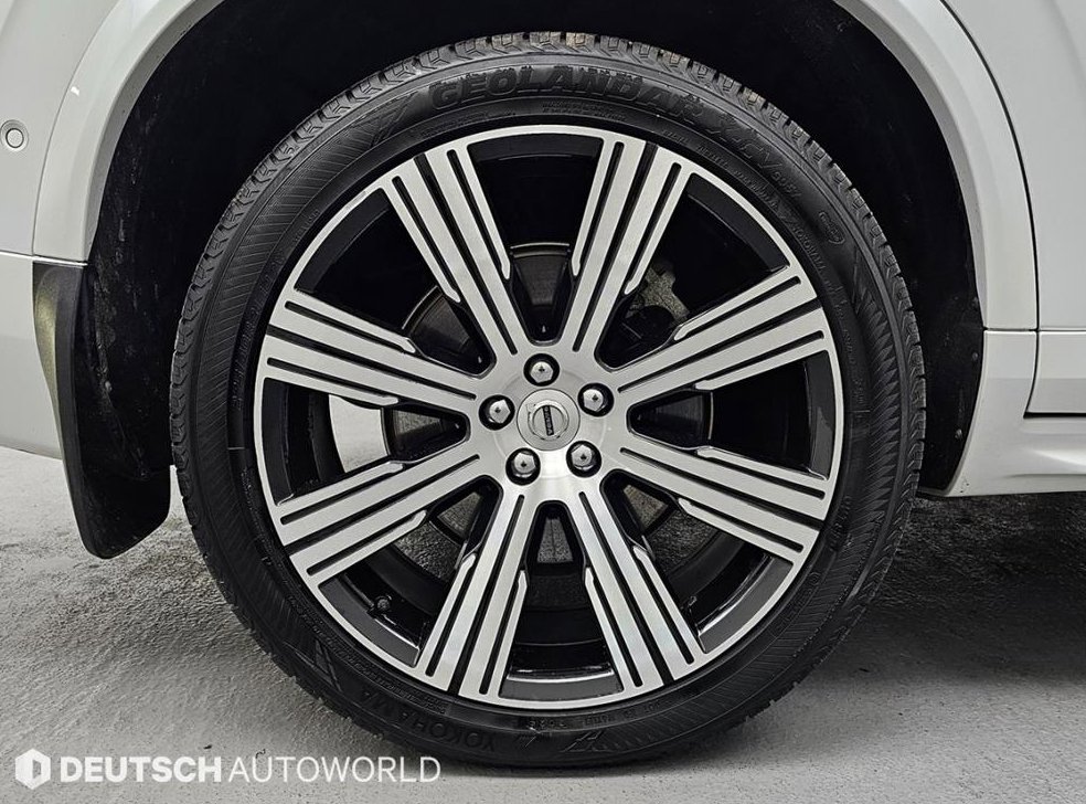 볼보 XC90 2.0 T8 AWD 사진 5