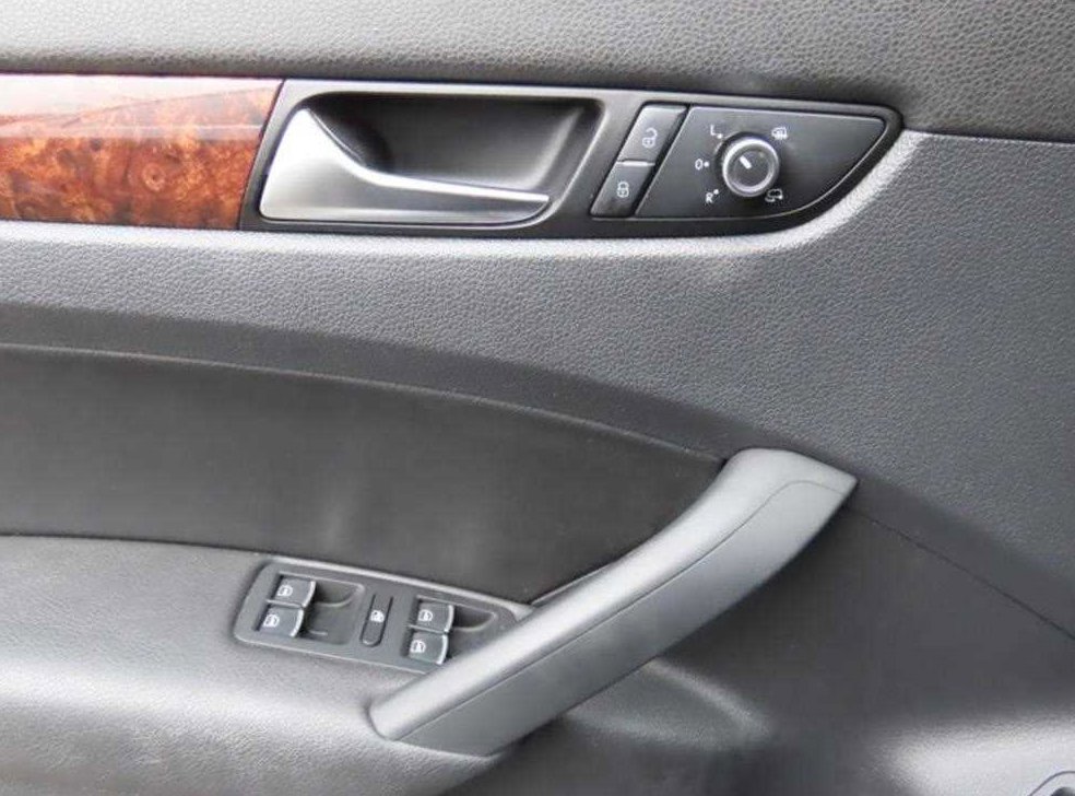 폭스바겐 파사트 2.0 TDI 사진 12