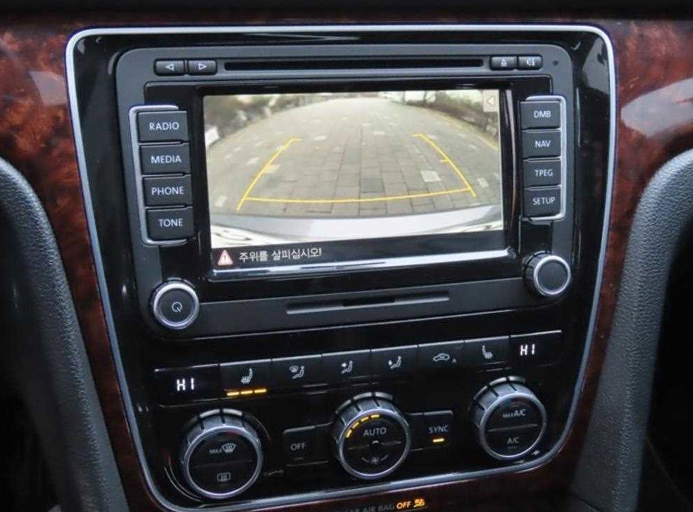 폭스바겐 파사트 2.0 TDI 사진 8
