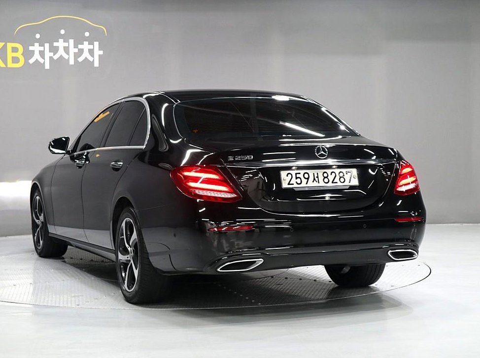 벤츠 E 클래스 E250 아방가르드 사진 4