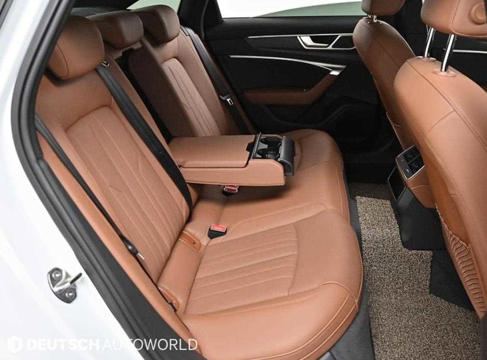 아우디 A6 45 TFSI 사진 12
