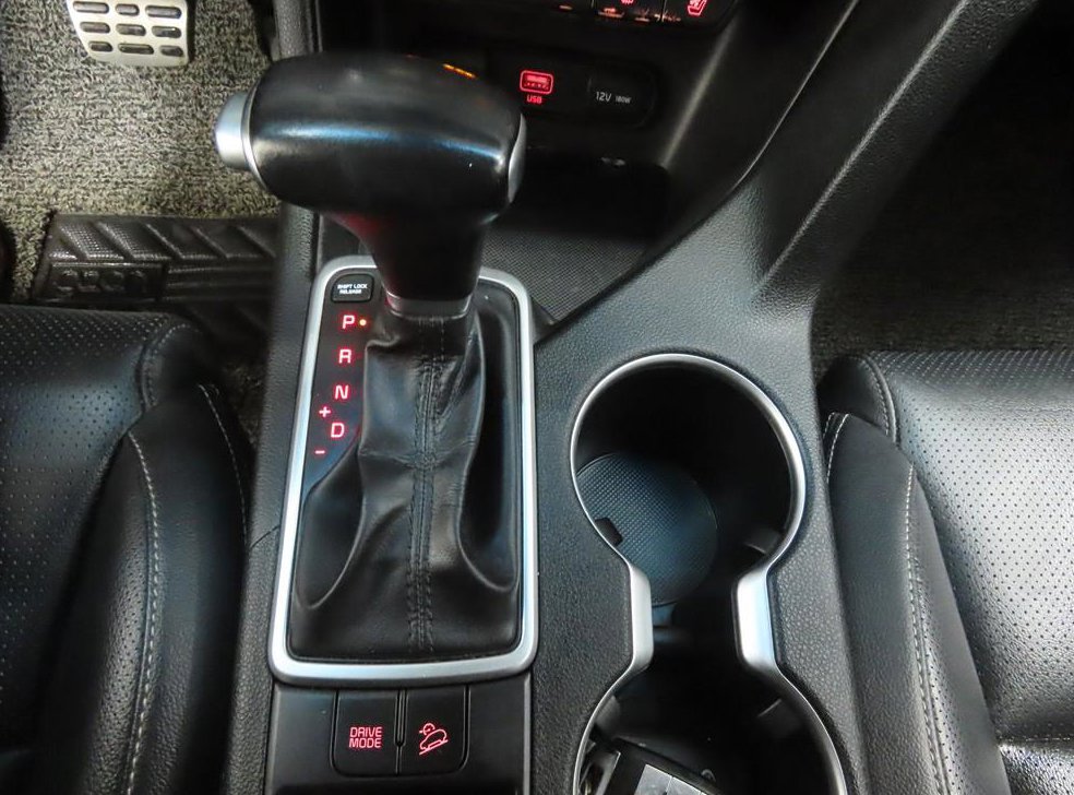 기아 스포티지 2.0 디젤 2WD 사진 12