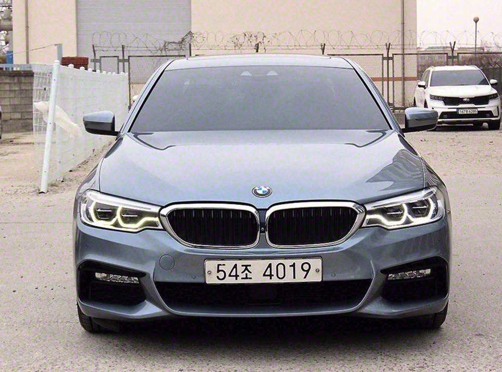 BMW 5시리즈 520d xDrive M 스포츠 플러스