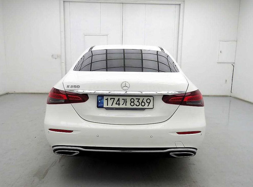 벤츠 E 클래스 E250 익스클루시브 사진 3