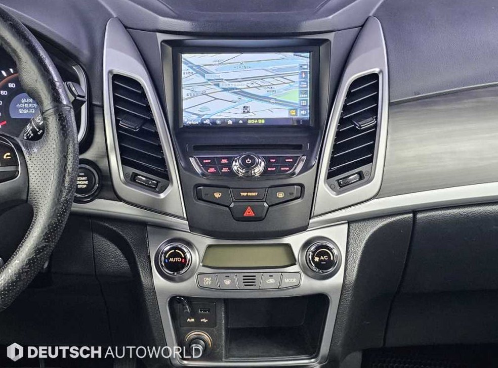 KG모빌리티(쌍용)  코란도 2WD 2.0 RX 사진 14