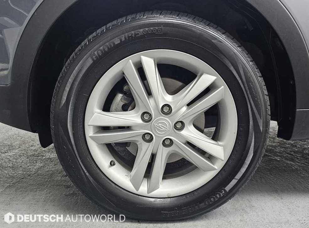 KG모빌리티(쌍용)  코란도 2WD 2.0 RX 사진 5