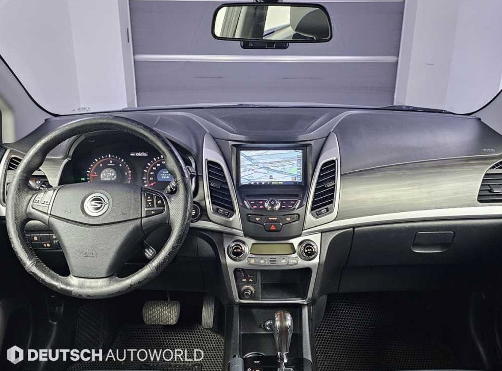 KG모빌리티(쌍용)  코란도 2WD 2.0 RX 사진 7