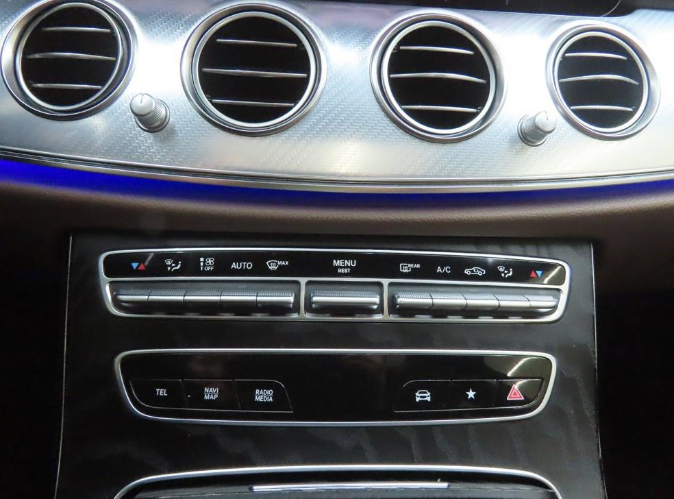 벤츠 E 클래스 E350 4MATIC 아방가르드 사진 12