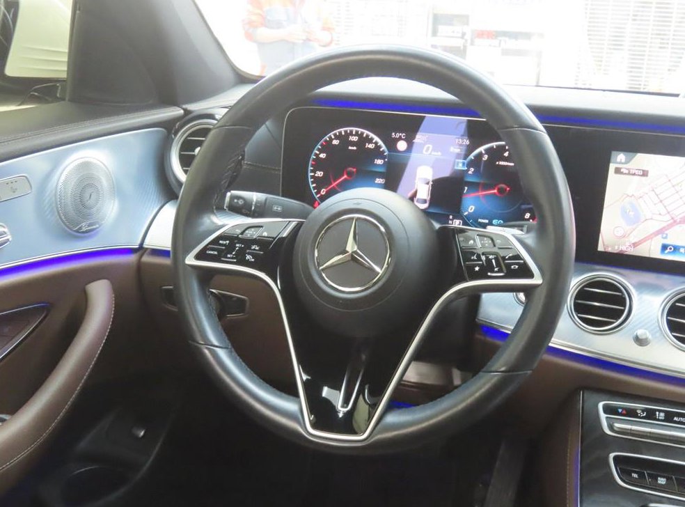 벤츠 E 클래스 E350 4MATIC 아방가르드 사진 17