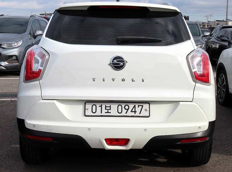 KG모빌리티(쌍용)  티볼리 가솔린 2WD 1.6 VX 사진 4